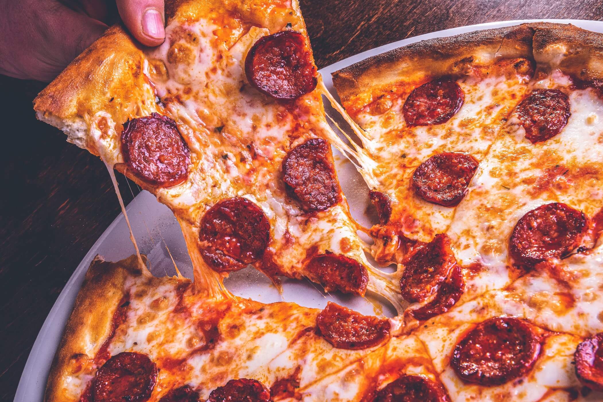 Pizza Topping Ideas For Meat Lovers & Vegetarians!